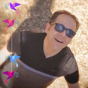 Meet your Posher, Emad